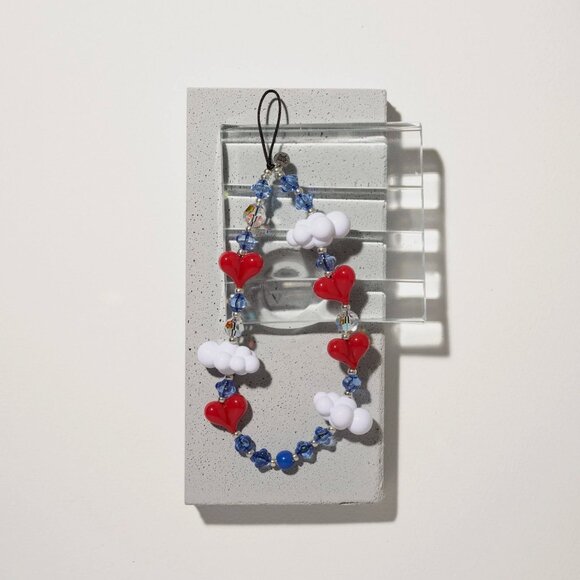 String Ting Cupid's Kawaii Beaded Wristlet Phone Strap | Handmade in London - Picture 6 of 8